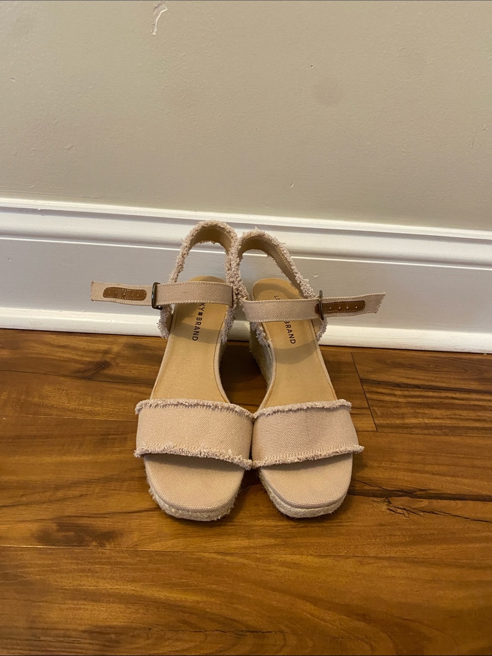 Lucky Brand Frayed Strap Tan Sandals